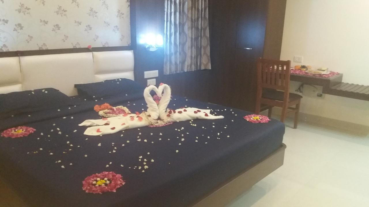 Hotel Kr Residency Kānādukāttān Pokoj fotografie